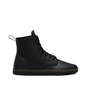 SHOREDITCH GREASY DR. MARTENS
BLACK GREASY LAMPER